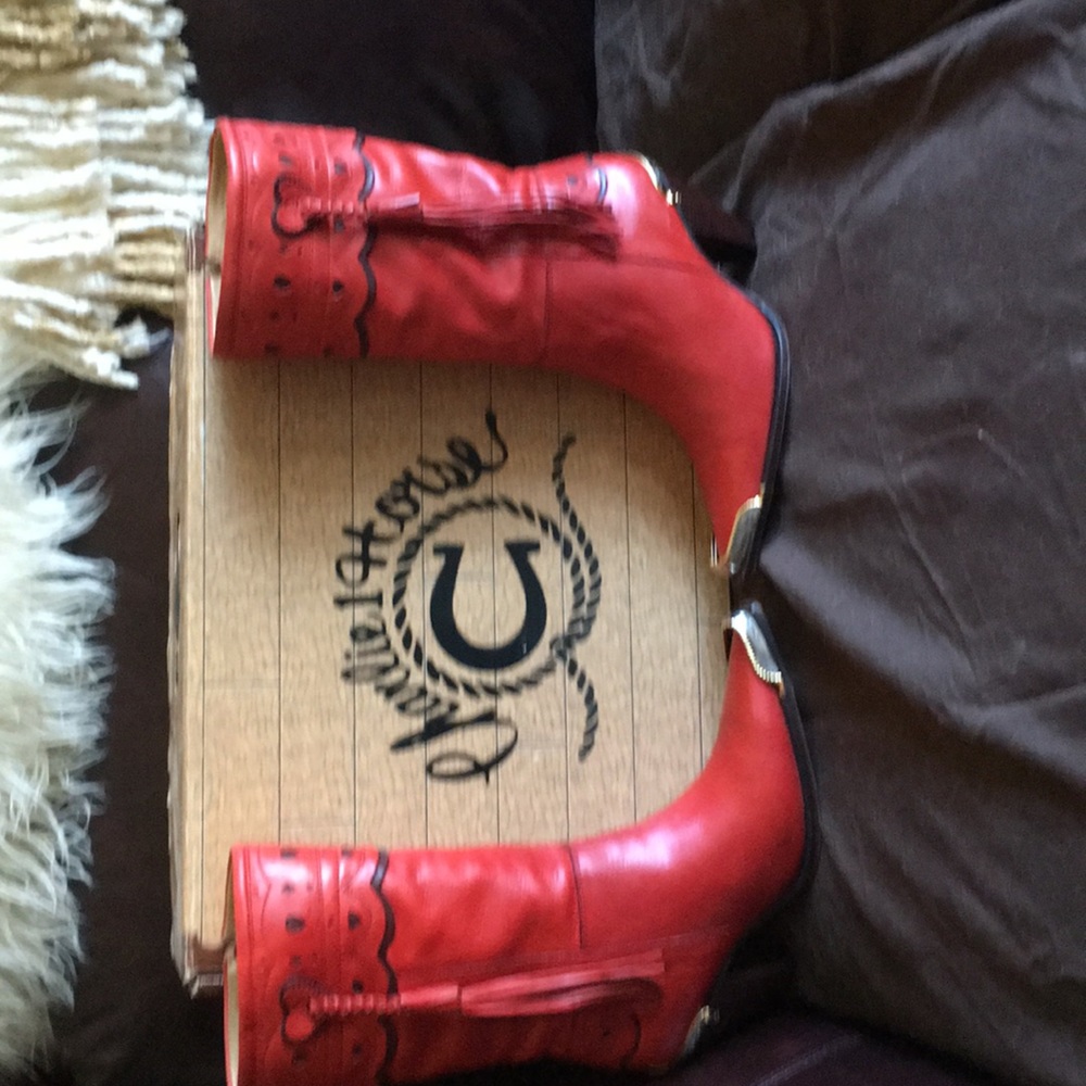 Charlie Horse Women’s Boots, never worn, 7.5B $175